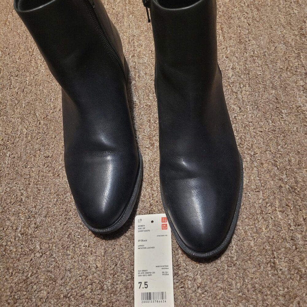 WOMEN SIDE-ZIP SHORT BOOTS